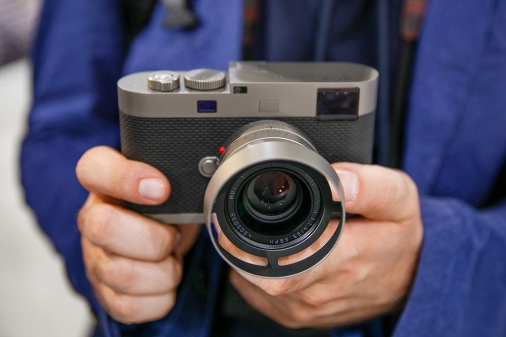 Leica M Edition 60 bazuje na modelu Leica M-P (typ 240) oraz jasnym obiektywie Leica Summilux-M 35 mm f/1.4 ASPH.