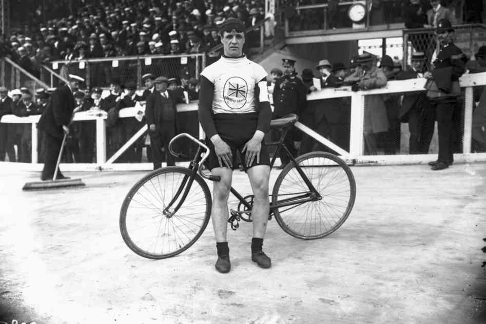 4 W 1908 r. w Londynie wystartowały reprezentacje 22 krajów. W sumie było 1971 mężczyzn i 37 kobiet, czyli 2008 sportowców. Łącznie rozegrano 110 konkurencji w 24 dyscyplinach.