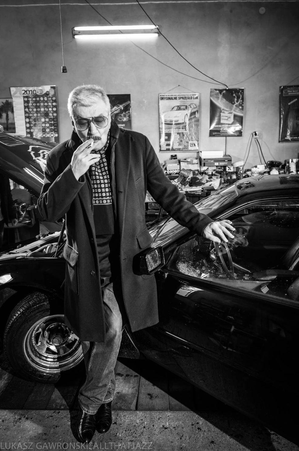 Wojciech Karolak | „W poszukiwaniu odpowiedzi na pytanie jacy na prawdę są nasi bohaterowie, zaglądamy do ich domów, uczestniczymy przez sekundę i dłużej w prywatnych sytuacjach, tworzymy dokument".