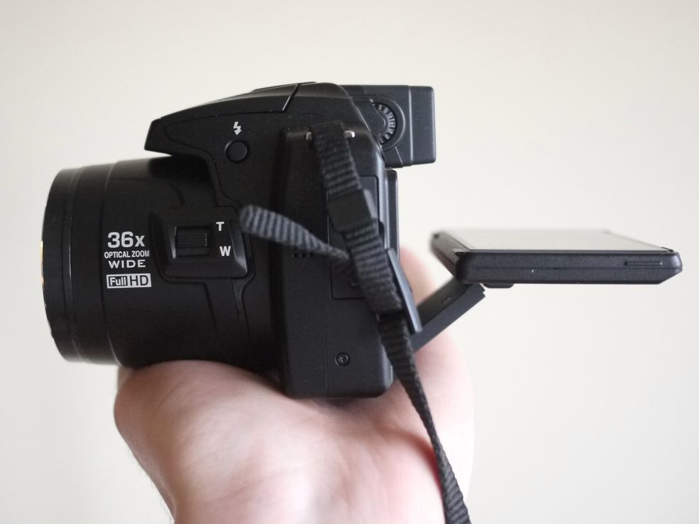 Nikon Coolpix P500 hands-on