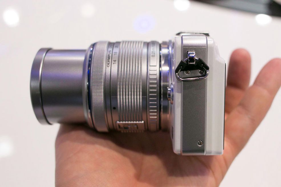 9 Główne zmiany w Olympusie PEN Mini E-PM2 zaszły w środku. Trzeba tu przede wszystkim wyróżnić 16-megapikselową matrycę z Olympusa OM-D © KB