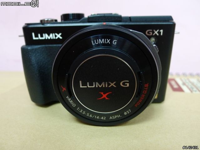 1 Według serwisu Photo Rumors Panasonic Lumix GX1 ma mieć matrycę o rozdzielczości 16 Mpix (z Lumiksa G3) oraz nowy procesor obrazu, który pozwoli na pracę do ISO 12800.