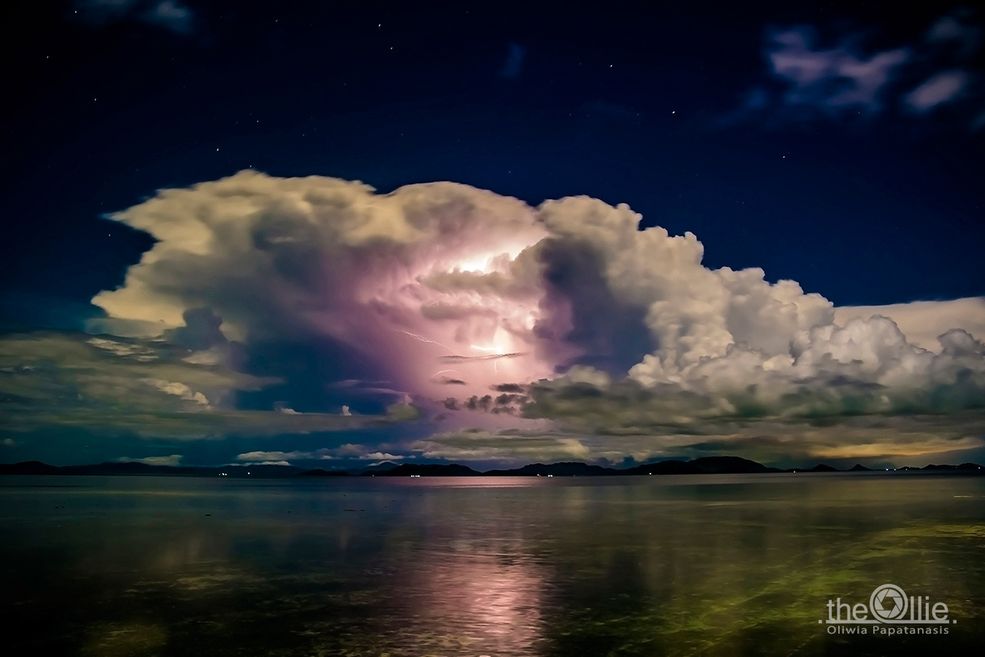 Słyszałem, że nie interesujesz się wyłącznie krajobrazami. Jakie dziedziny fotografii jeszcze cię kręcą?
Jak dotąd skupiałam się tylko na landszaftach, aż powoli zaszczepiono we mnie zainteresowanie streetem. Jako że jestem osobą dość nieśmiałą, jest to dla mnie spore wyzwanie. Przyznaję, że teraz oglądam więcej takich dynamicznych zdjęć, niż krajobrazów. Na pewno będę chciała spróbować swoich sił w czymś nowym, nie przestając fotografować pięknych widoków – bo zwyczajnie bardzo to lubię.