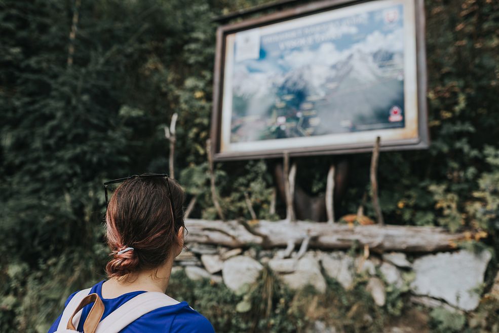 Czy to był jednodniowy trip, czy dłuższa wyprawa?
To były 3 dni spędzone na Słowacji. Pierwszego wyszliśmy na szlak, drugiego wjechaliśmy na Łomnicę, a trzeciego odbyliśmy spacer wśród koron drzew w Bachledowej Dolinie z piękną panoramą na Tatry.