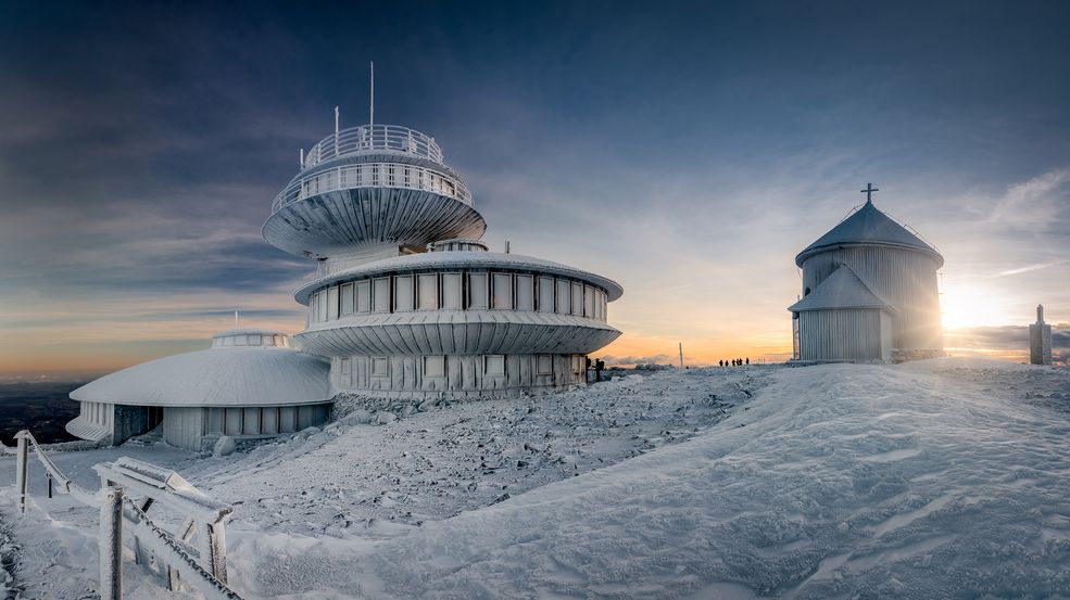 Fotografią zaraził go jego ojciec, jeszcze w czasach, gdy o lustrzance nikt nie marzył. W łazience organizowali ciemnię fotograficzną i spędzali tam długie godziny. To była dla Pawła Pardały świetna zabawa i czuł rozpierającą go dumę, gdy przeglądał z ojcem efekty ich pracy.