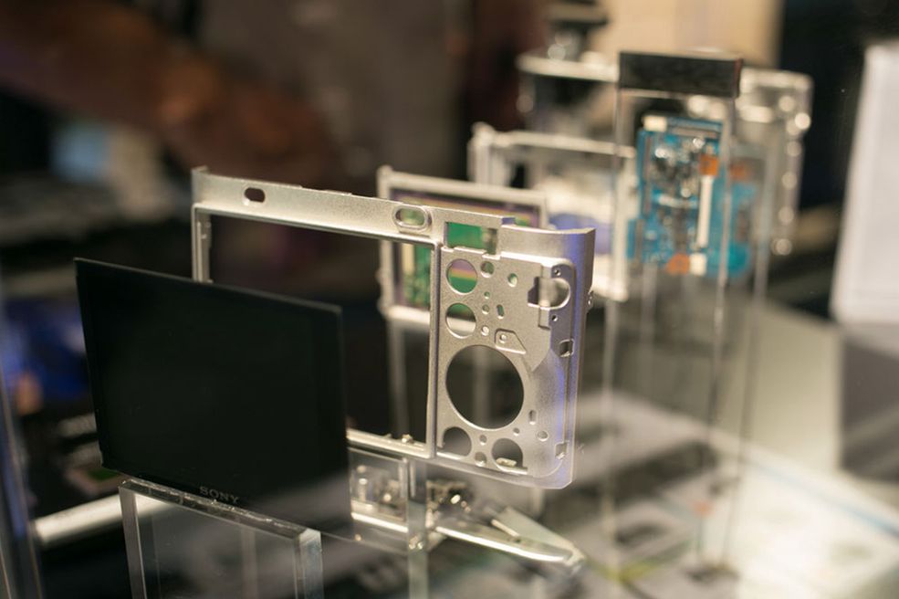 7 Na Photokinie był dostępny niestety tylko jeden kompletny egzemplarzy Sony RX1, który był w gablocie.