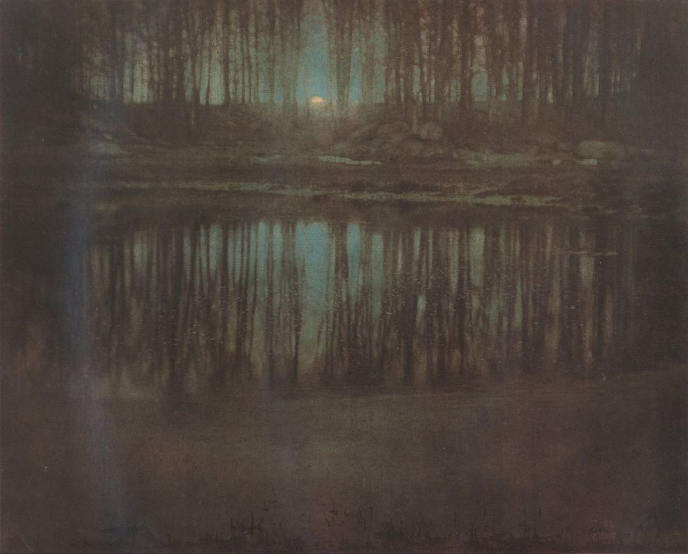 5 "Jezioro w świetle księżyca" Edwarda Steichena z roku 1904 osiągnęło cenę 2,928,000 na nowojorskiej aukcji w roku 2006. Fotografia cieszyła się mianem najdroższego zdjęcia wszech czasów jedynie przez rok...