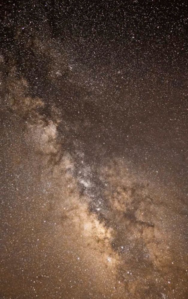 4 Zwycięzca w kategorii: Young Astronomy Photographer of the Year
Zdjęcie przedstawia jasne centrum Mlecznej Drogi. Obraz w oryginale jest bardzo szczegółowy i ostry. Taki wynik wymagał dużo uwagi i staranności od fotografa.
© Jacob Marchio