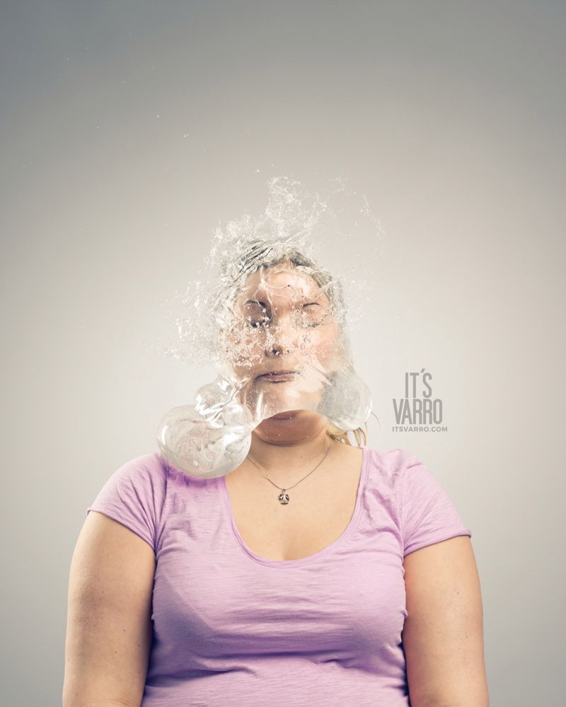Zdjęcia zostały wykonane przy użyciu Nikona D810 oraz obiektywu 50 mm f/1.8. Światło wygenerowała lampa Broncolor o mocy 1200 Ws z założonym softboxem oktagonalnym o średnicy 120 cm. Z tyłu zostało puszczone delikatne światło kontrujące. Parametry każdego zdjęcia to ISO 100 i 1/125 s.