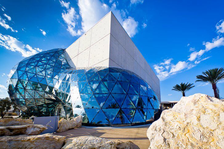 Salvador Dali museum 01