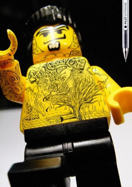 Wytatuowane ludziki lego