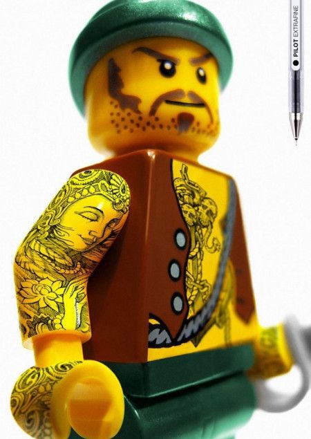 Wytatuowane ludziki lego
