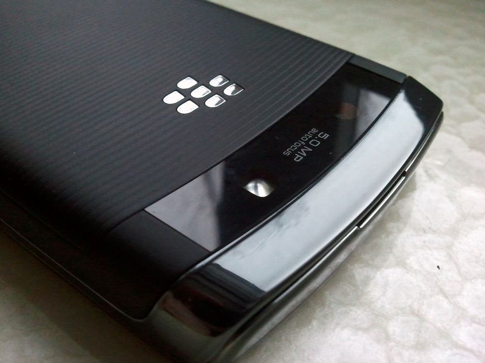 BlackBerry Torch panel aparatu