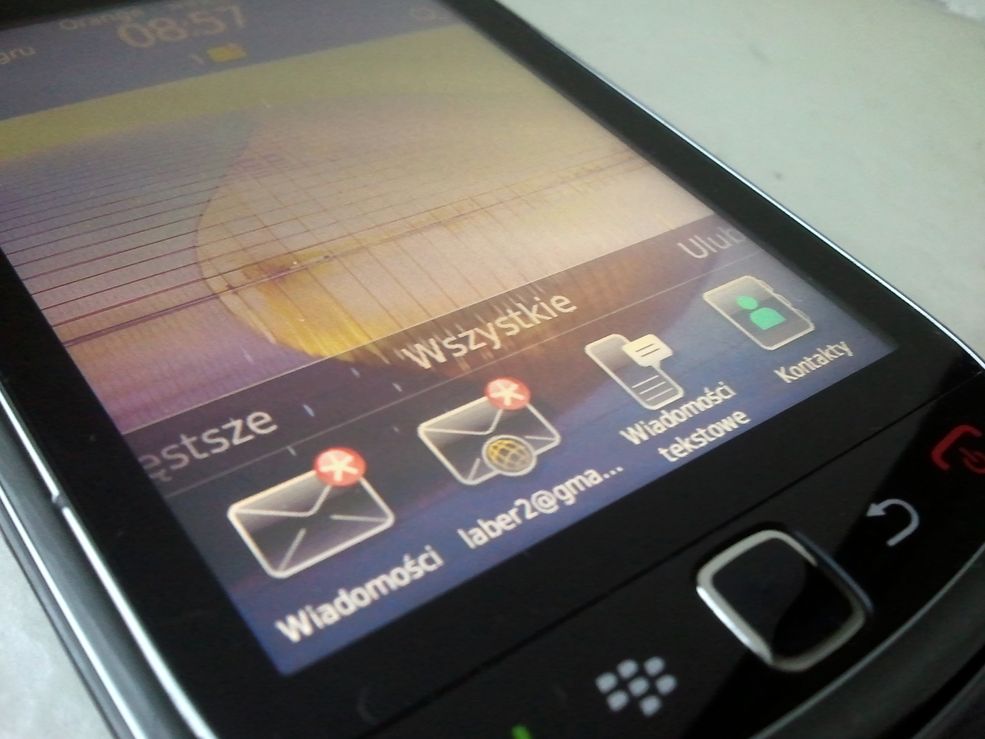 BlackBerry Torch chowany panel powiadomień