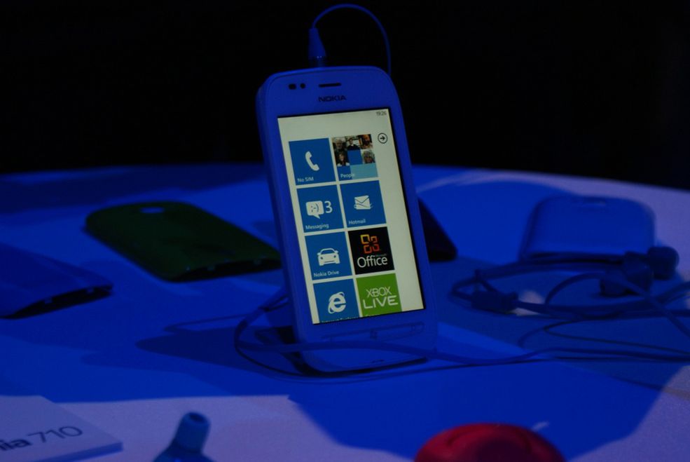 Nokia Lumia 710 #9