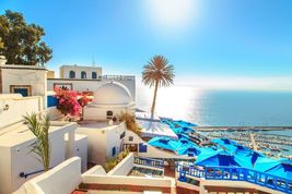 Sidi Bou Said – atrakcje, ciekawostki i zwiedzanie niebiesko-białego miasteczka