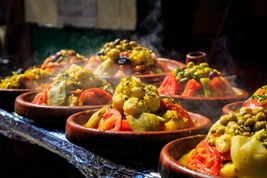 Kuchnia marokańska - top dania, których musisz spróbować
