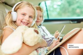 Audiobooki dla dzieci na wakacje – te tytuły polecamy na długą podróż z dzieckiem