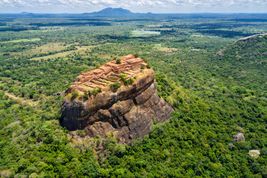 Sigiriya – Forteca na Lwiej Skale w sercu Sri Lanki