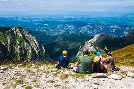 Gdzie jechać na wakacje z dziećmi w Polsce? Top propozycje