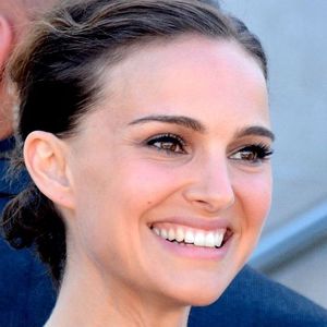 Natalie Portman z wykształcenia jest: