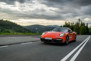 Na początek coś prostego. Siedziba Porsche mieści się w Zuffenhausen, czyli jednej z dzielnic...