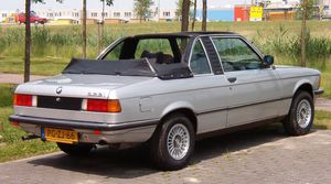 Jak nazywała się otwarta wersja BMW E21?