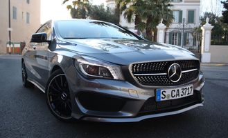 Przegląd sedan Mercedes-Benz CLA-Class – Artykuły i wiadomości na