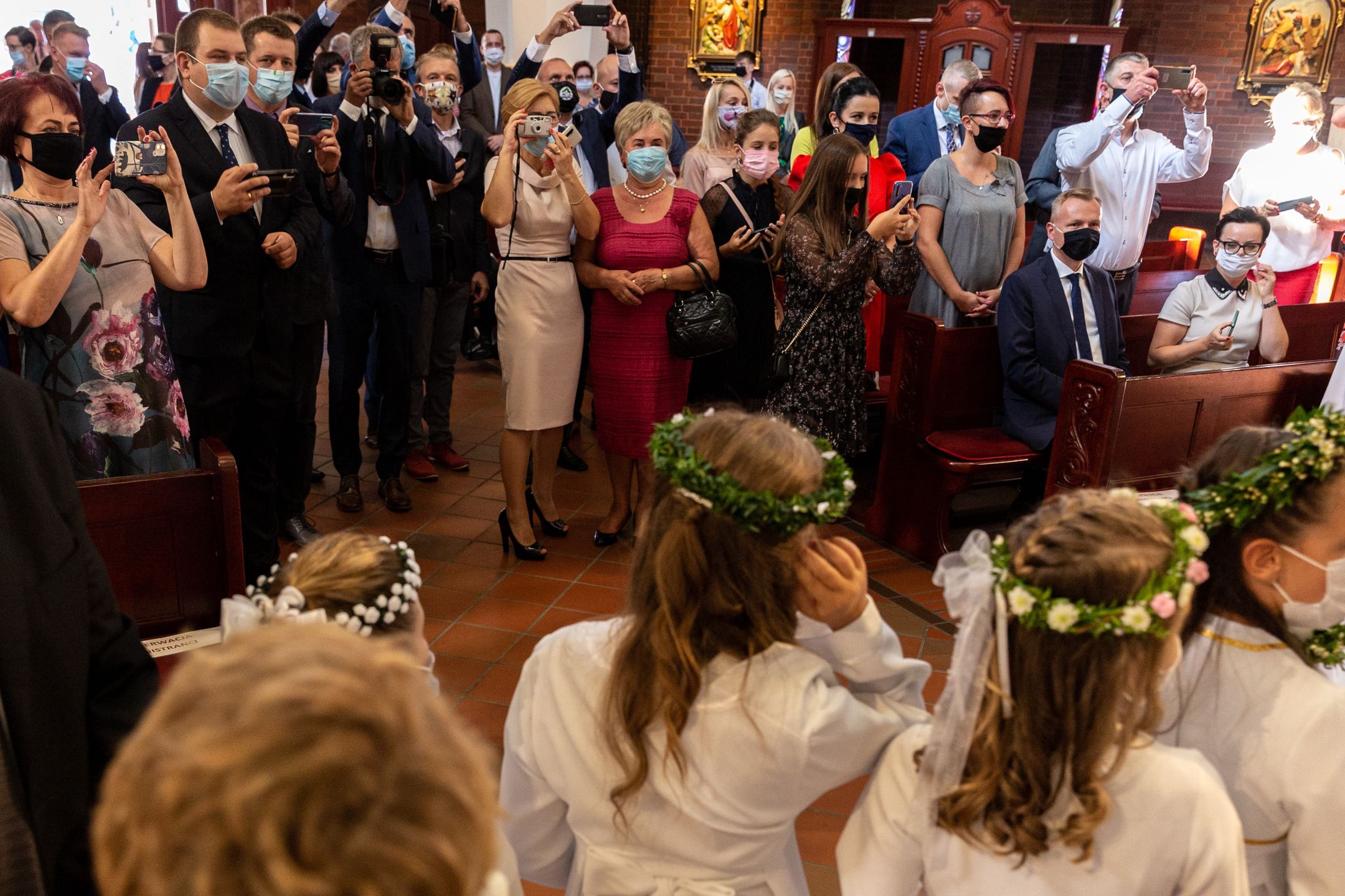 Co Zrobić żeby Sukienka Się Nie Podwijała