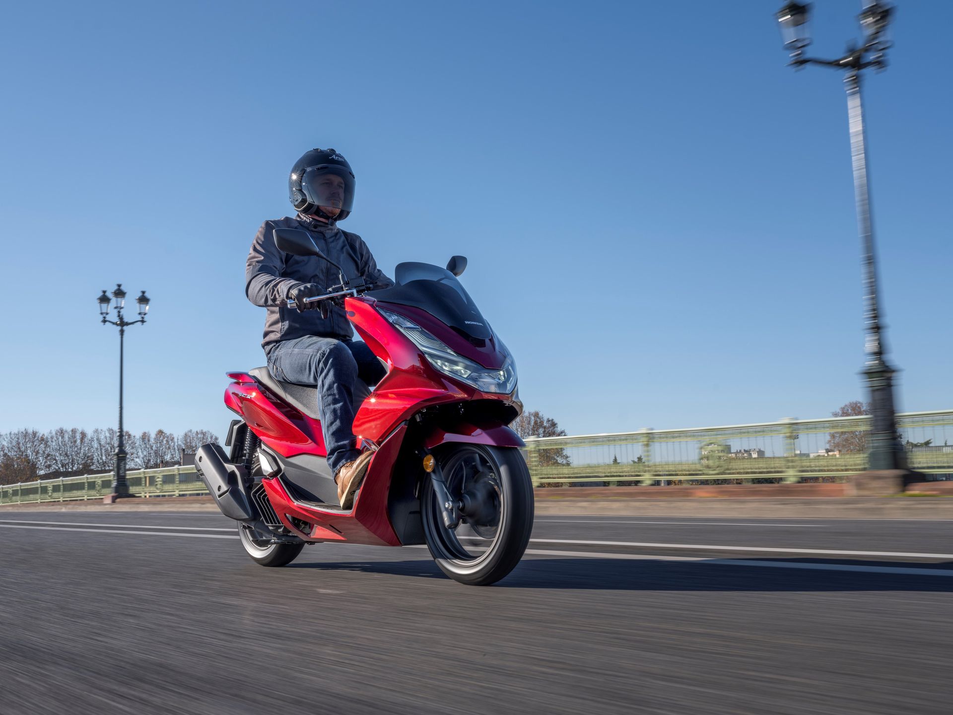 Скутер Honda PCX 2022