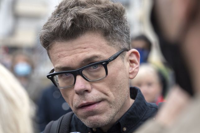 Sedzia Igor Tuleya Zachowa Swoj Immunitet Wczesniej Odbyla Sie Manifestacja Przed Sadem Najwyzszym Wp Wiadomosci