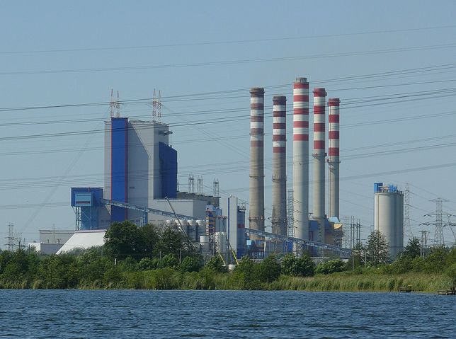 Elektrownia Pątnów posiada dwa głóne bloki energetyczne – I działa od 1967 roku, natomiast blok II uruchomiono w 2008 roku