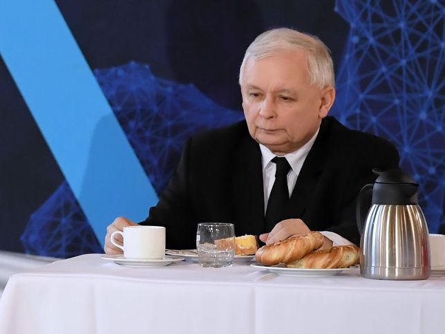 Spotyka się z synem mojego najlepszego przyjaciela
