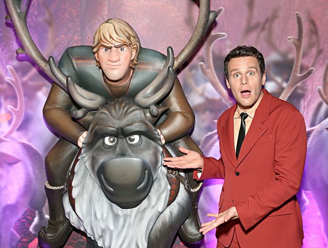 Jonathan Groff użyczył głosu Kristoffowi z "Krainy lodu"
