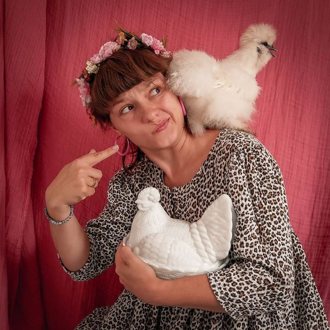 mama tryska na syna gorąca czarna cipka i tyłek