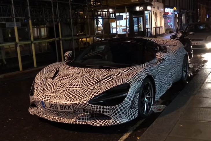 Это прототип нового суперкента McLarena? Машина замаскирована в Лондоне