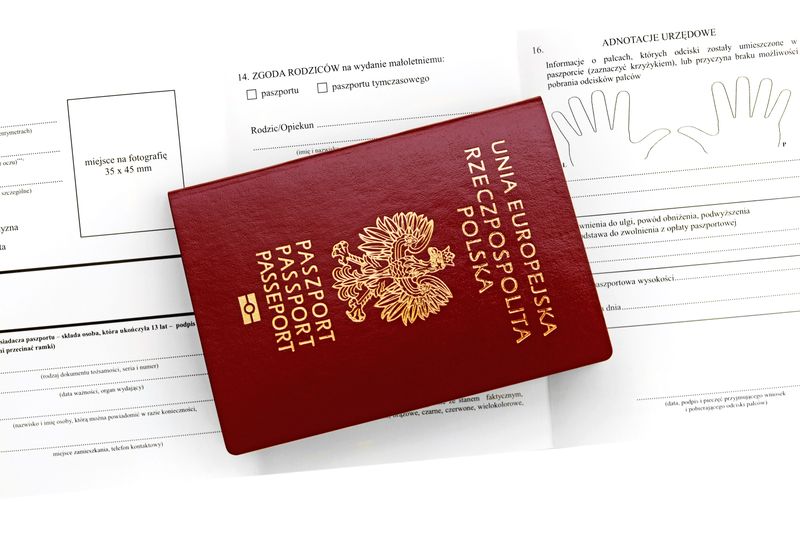 Jak wyrobić polski paszport?