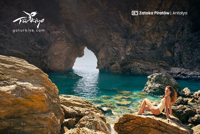 Zatoka Piratów, Antalya