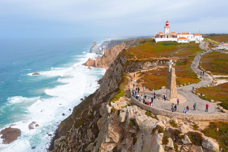 Cabo da Roca i punkt widokowy z turystami