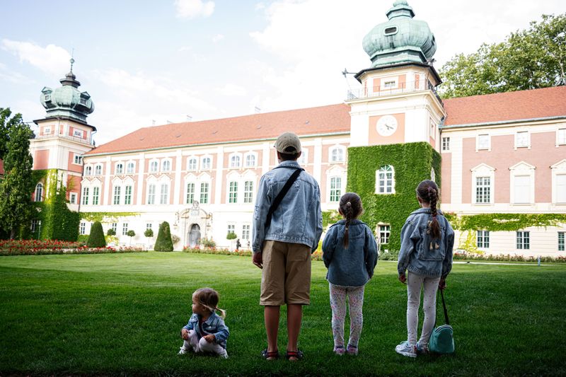 Rodzinne zwiedzanie zamków w Polsce