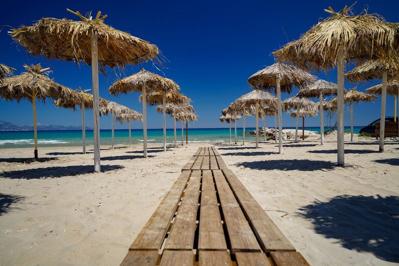 Plaża w Alykes i Alykanas