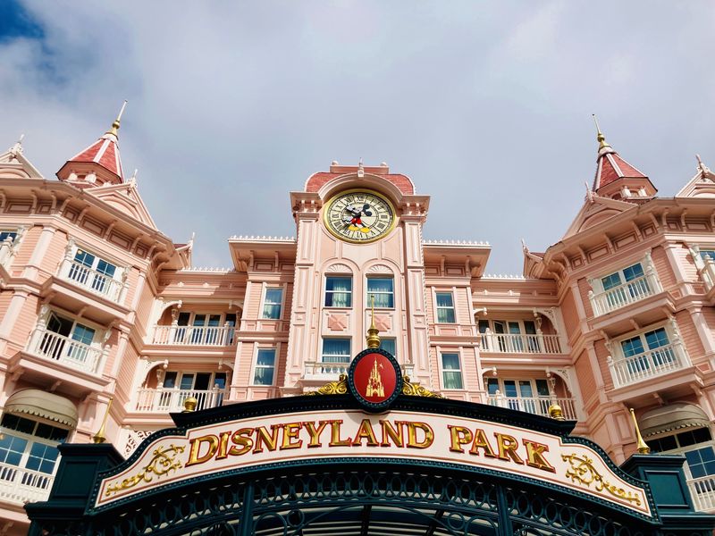 Wejście do Disneylandu