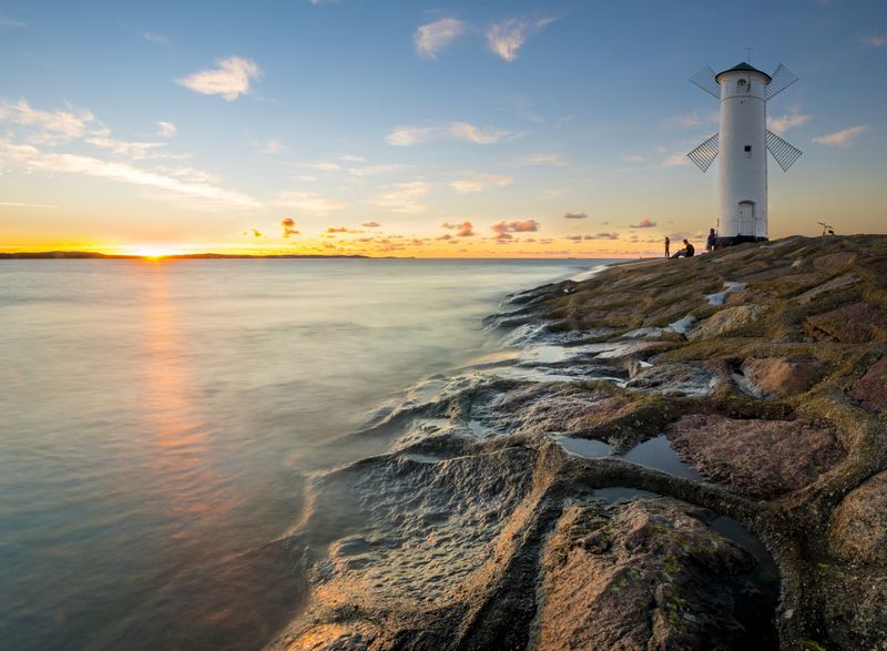 Latarnia Morska w Świnoujściu o zachodzie słońca