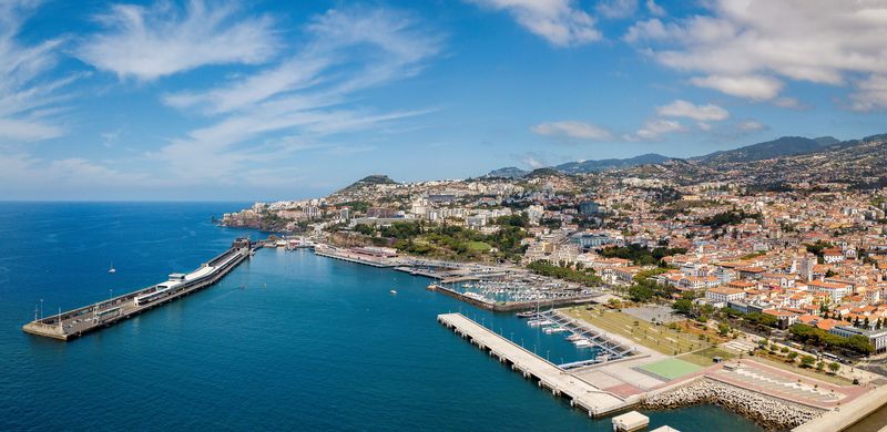 Funchal od strony oceanu