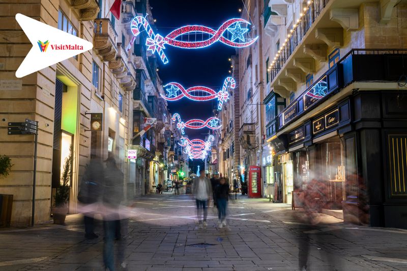 Dekoracje świąteczne na ulicach