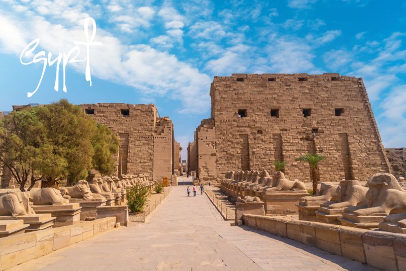 Wejście do świątyni Karnak