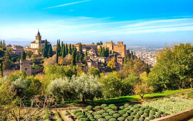 Alhambra w Granadzie, największa atrakcja Andaluzji