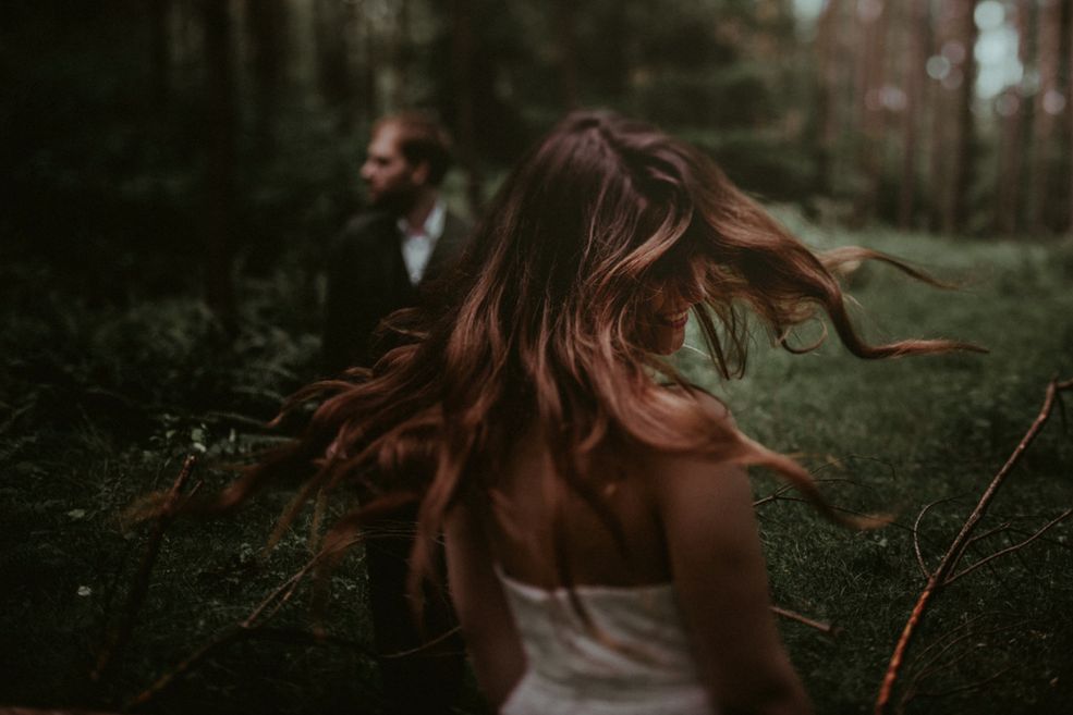 By pojawić się w spisie 30 wschodzących gwiazd fotografii ślubnej, należy się konkretnie napracować. Jurorzy oceniają talent, doświadczenie i nietuzinkowe podejście do tematu. W tegorocznej selekcji pojawiło się polskie nazwisko. Na wyróżnienie zasłużył Rafał Bojar.