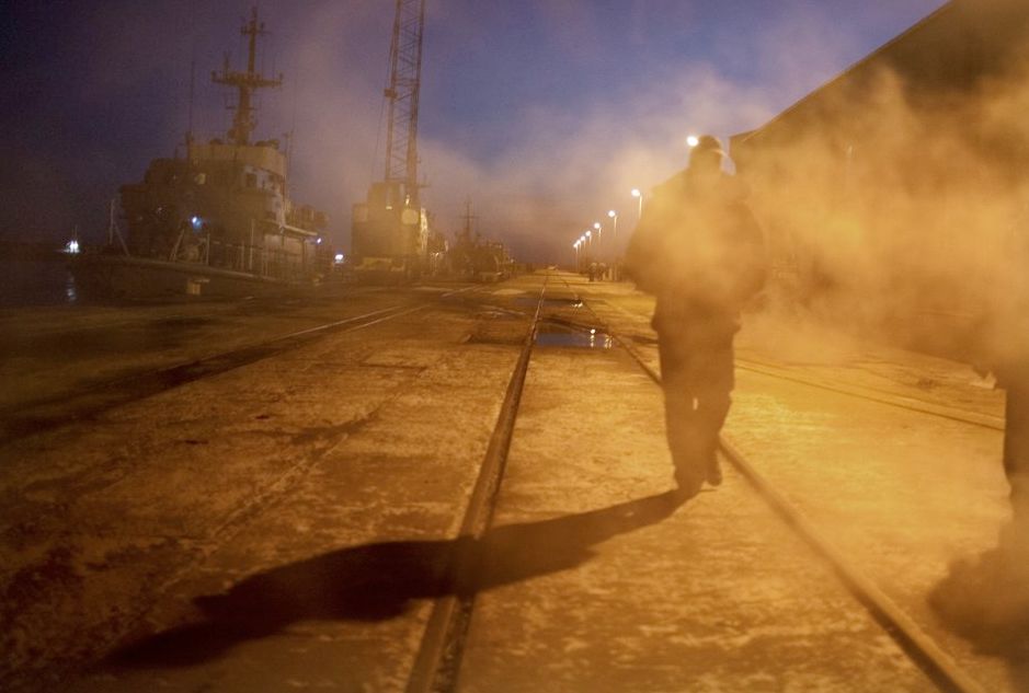 9 IX Wielki Konkurs Fotograficzny National Geographic. Fotoreportaż: 2. wyróżnienie - "Gry wojenne - Bałtyk" © Mikołaj Nowacki