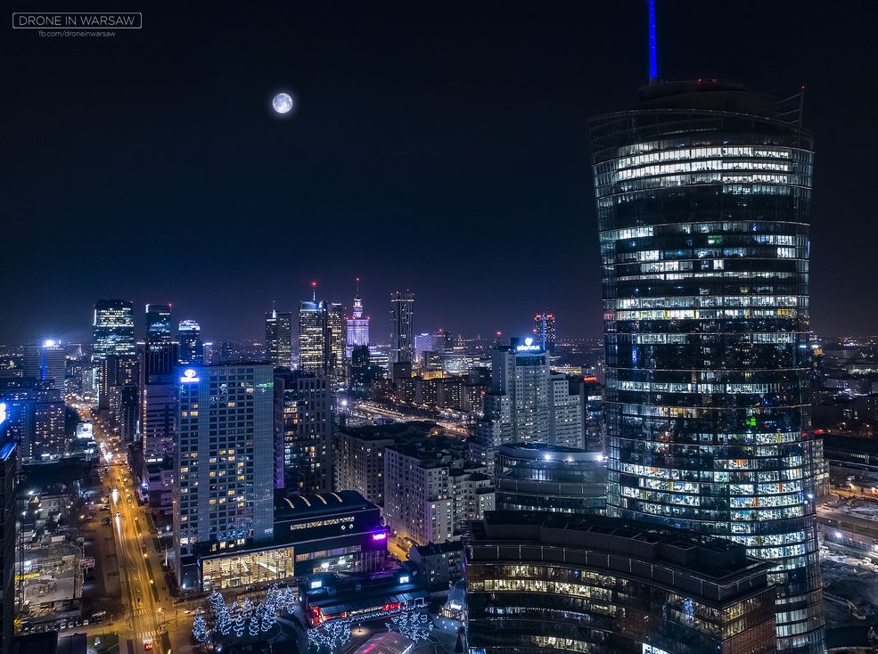 Jeżeli podobają się wam zdjęcia Drone in Warsaw to zachęcamy do polubienia ich strony na Facebooku.